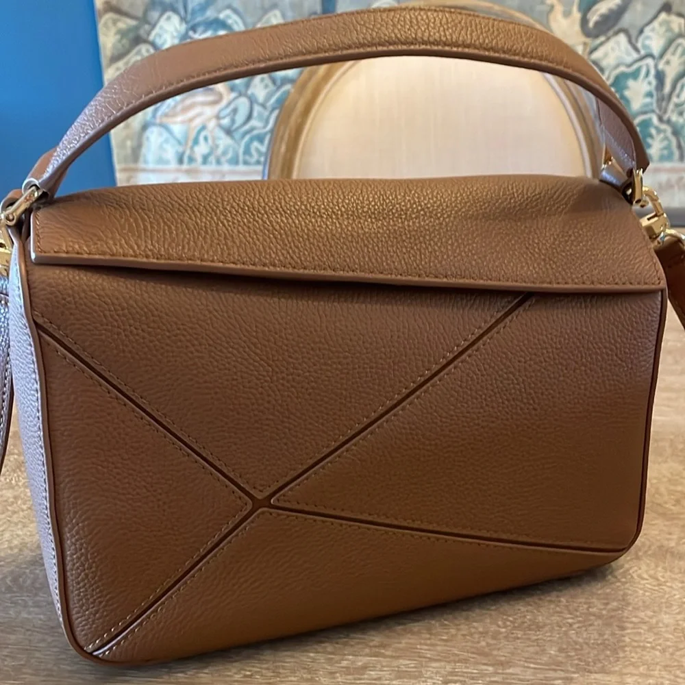 Quince - Italian leather patchwork crossbody - Picture 4 of 6